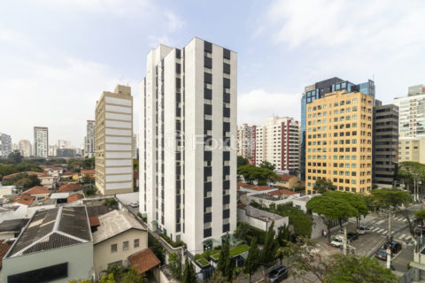 Image 16 - 1025632