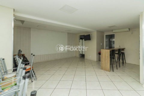Image 31 - 1025656
