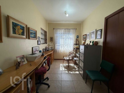 Image 33 - 1025671