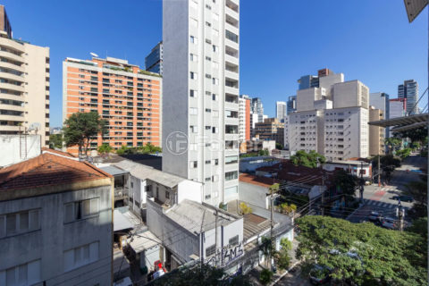 Image 4 - 1025684
