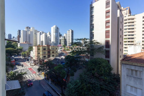 Image 5 - 1025684