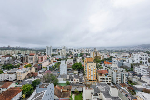 Image 18 - 1025695