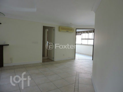 Image 2 - 1025715