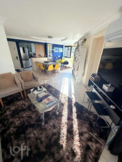 Image 31 - 1025715