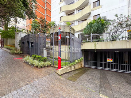 Image 35 - 1025717