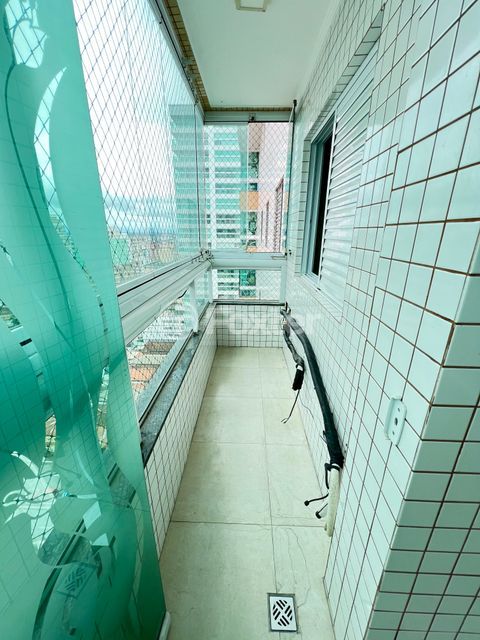 Image 16 - 1025720