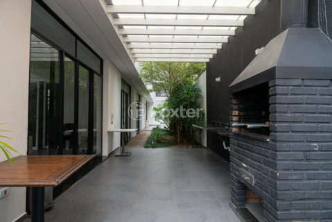 Image 44 - 1025723