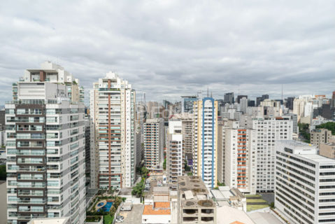 Image 35 - 1025723