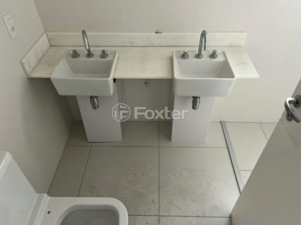 Image 9 - 1025740