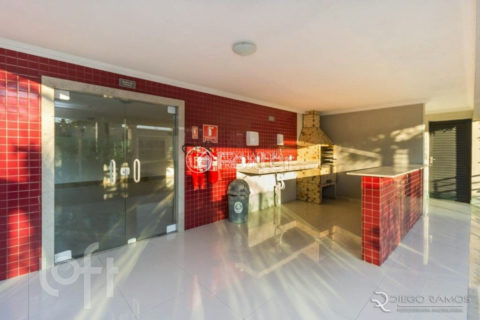 Image 5 - 1025745
