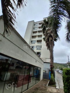 Image 37 - 1025745