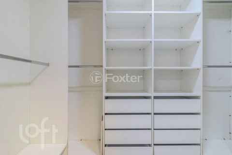Image 34 - 1025751