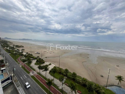 Image 8 - 1025794