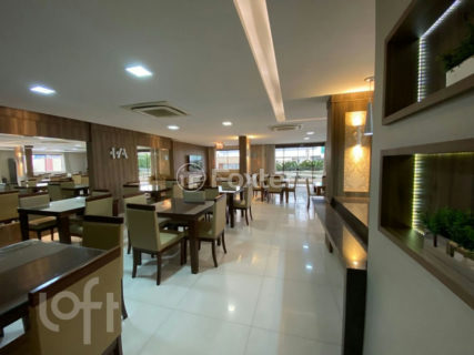 Image 40 - 1025887