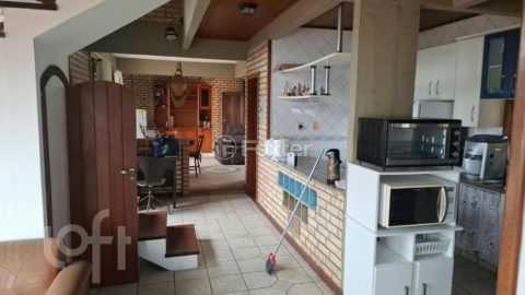 Image 47 - 1025888