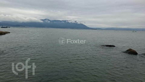 Image 58 - 1025888