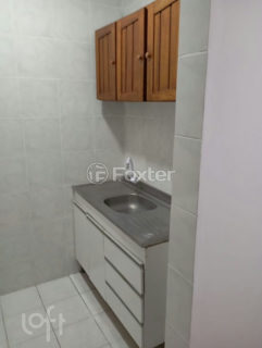Image 33 - 1025919