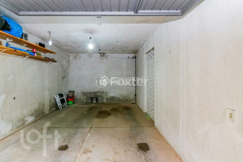 Image 39 - 1025987