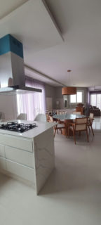 Image 4 - 1026020