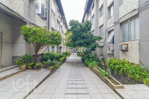 Image 9 - 1026059