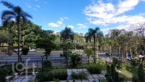 Image 44 - 1026131