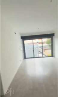 Image 7 - 1026149