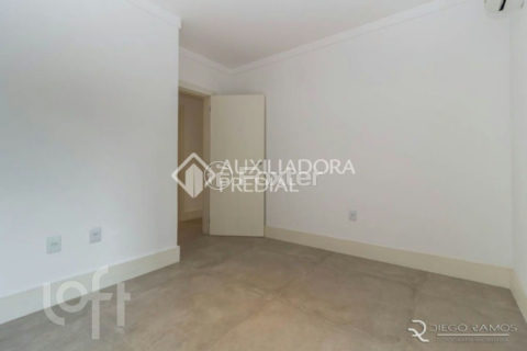 Image 21 - 1026211
