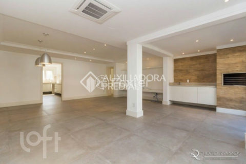 Image 3 - 1026211