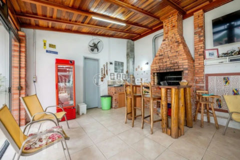 Image 32 - 1026221