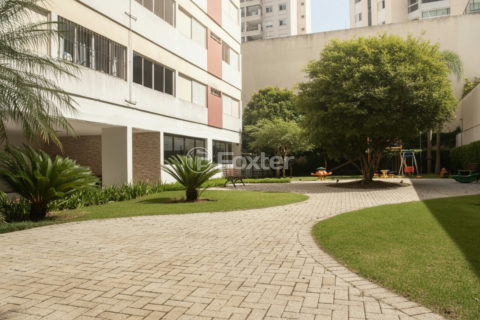 Image 41 - 1026258