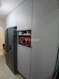 Image 4 - 1026308