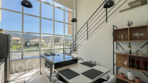 Image 0 - 1026310