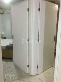 Image 4 - 1026324