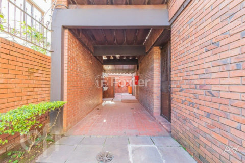 Image 25 - 1026359