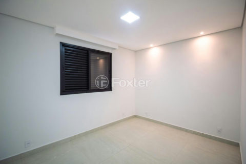 Image 32 - 1026361