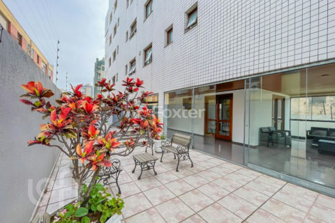 Image 33 - 1026367
