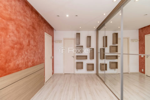 Image 35 - 1026385
