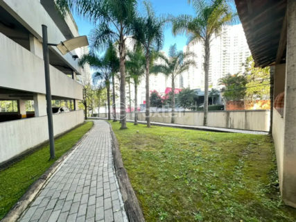 Image 33 - 1026395