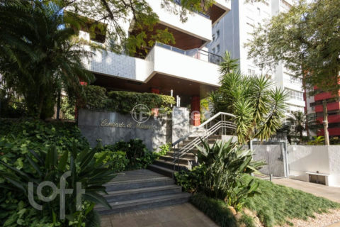 Image 44 - 1026505
