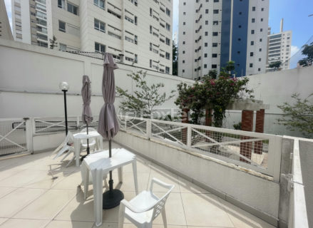 Image 21 - 1026540