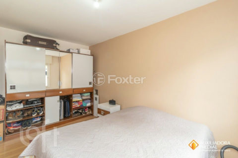 Image 9 - 1026545