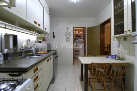 Image 4 - 1026551
