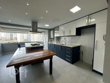 Image 22 - 1026552