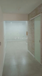 Image 4 - 1026577