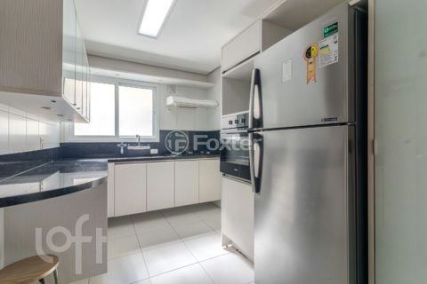 Image 7 - 1026600