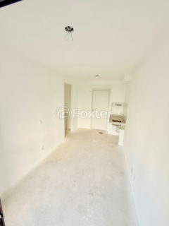 Image 4 - 1026615
