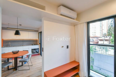 Image 7 - 1026661