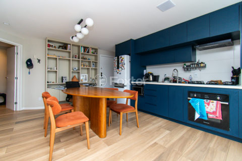 Image 12 - 1026667