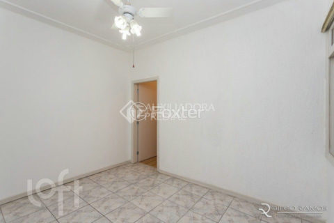 Image 4 - 1026675