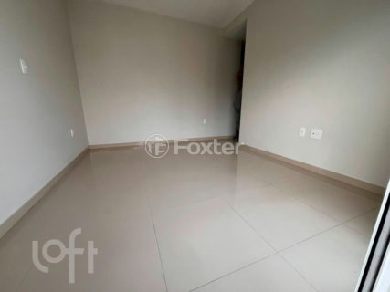 Image 7 - 1026679